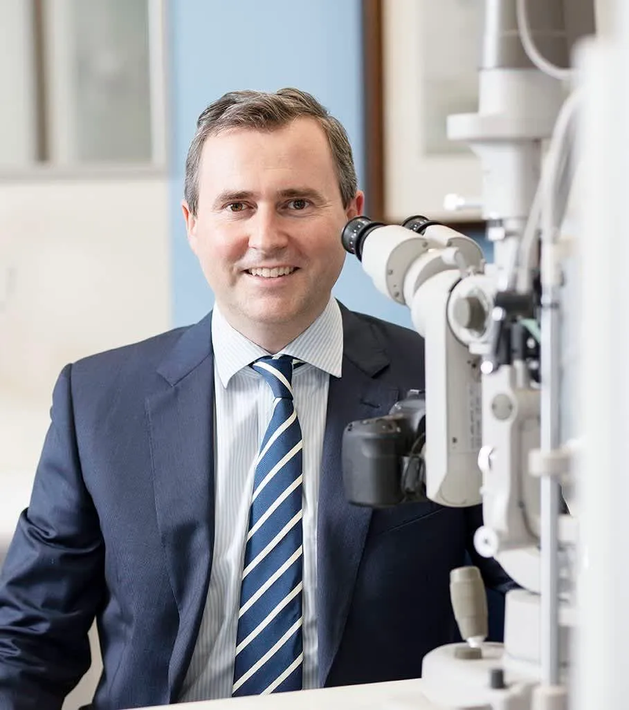 Dr David Gunn - Ophthalmic Surgeon